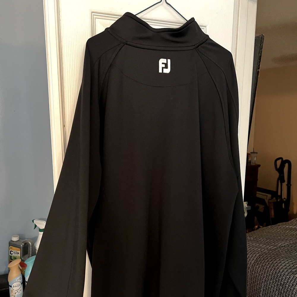 Worn black footjoy golf jacket. Size XL, great condition, good for early fall.
